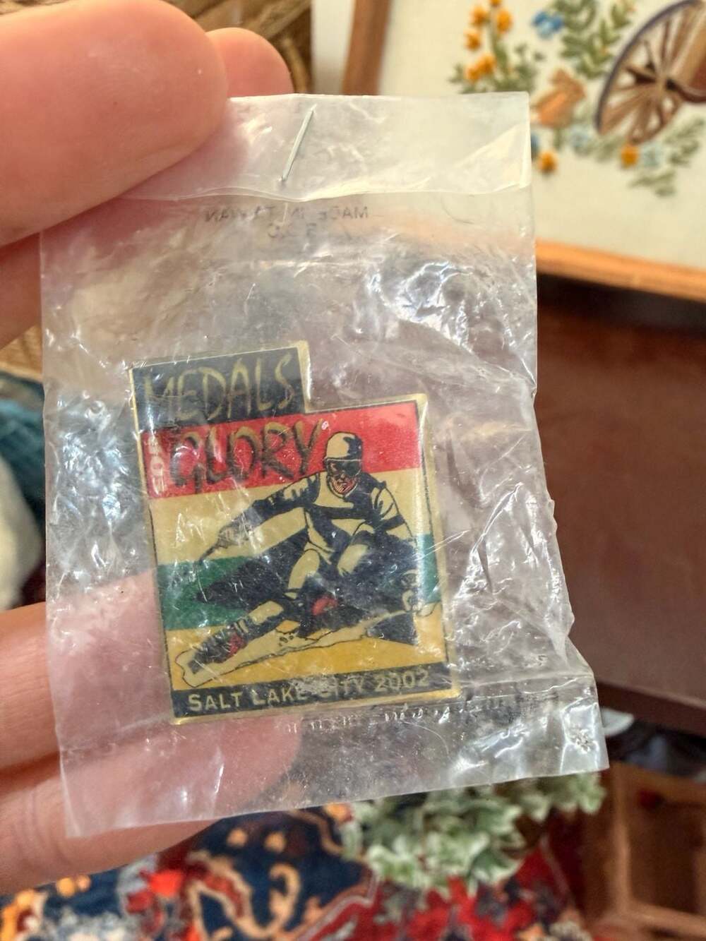 Medals For Glory 2002 Salt Lake City Skiing Pin Badge Olympic Memorabilia
